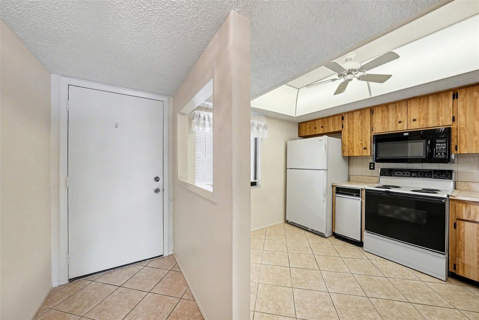 172 Lakeview Way #172 Property Photo 5