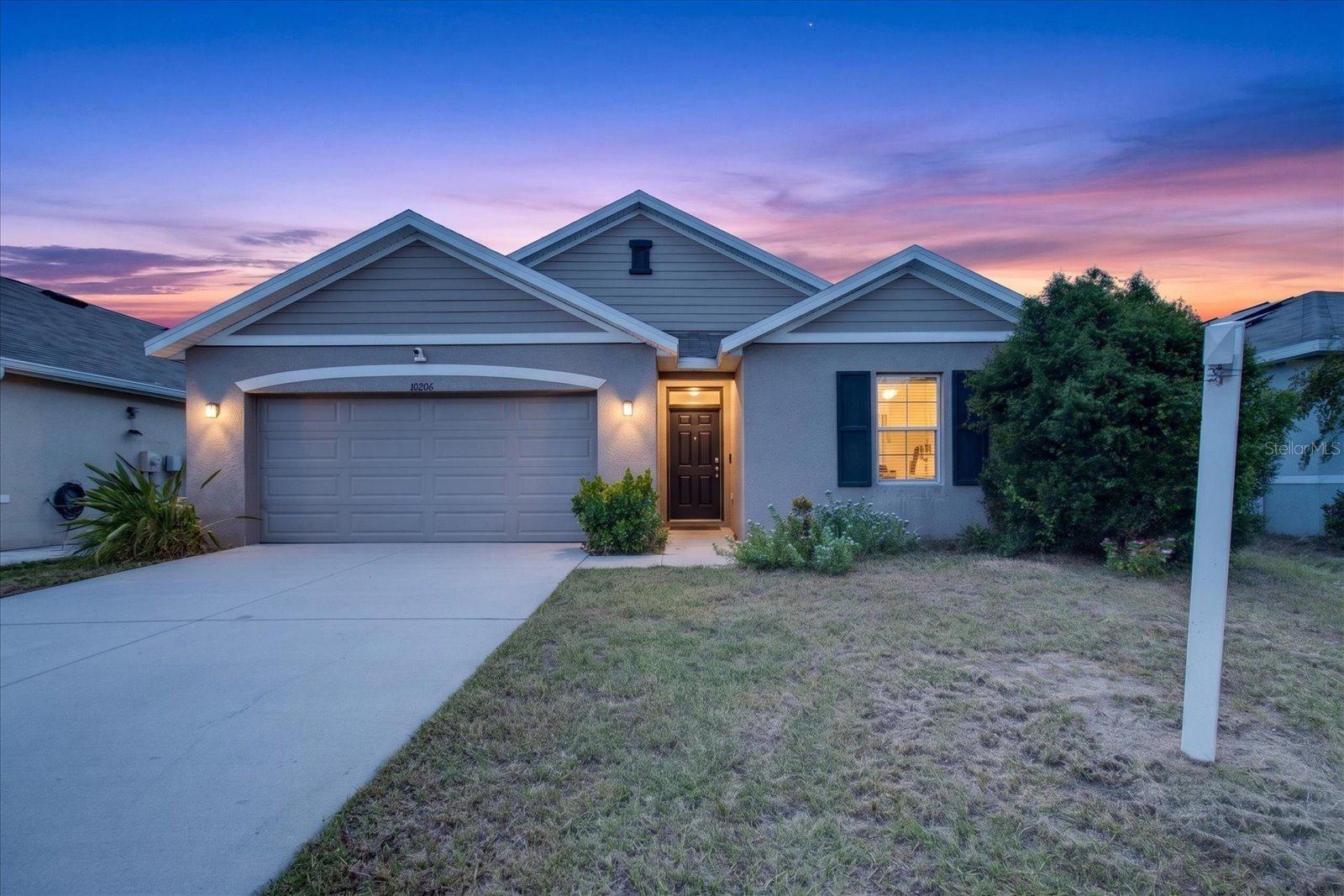 10206 Golden Light Ct Property Photo 1