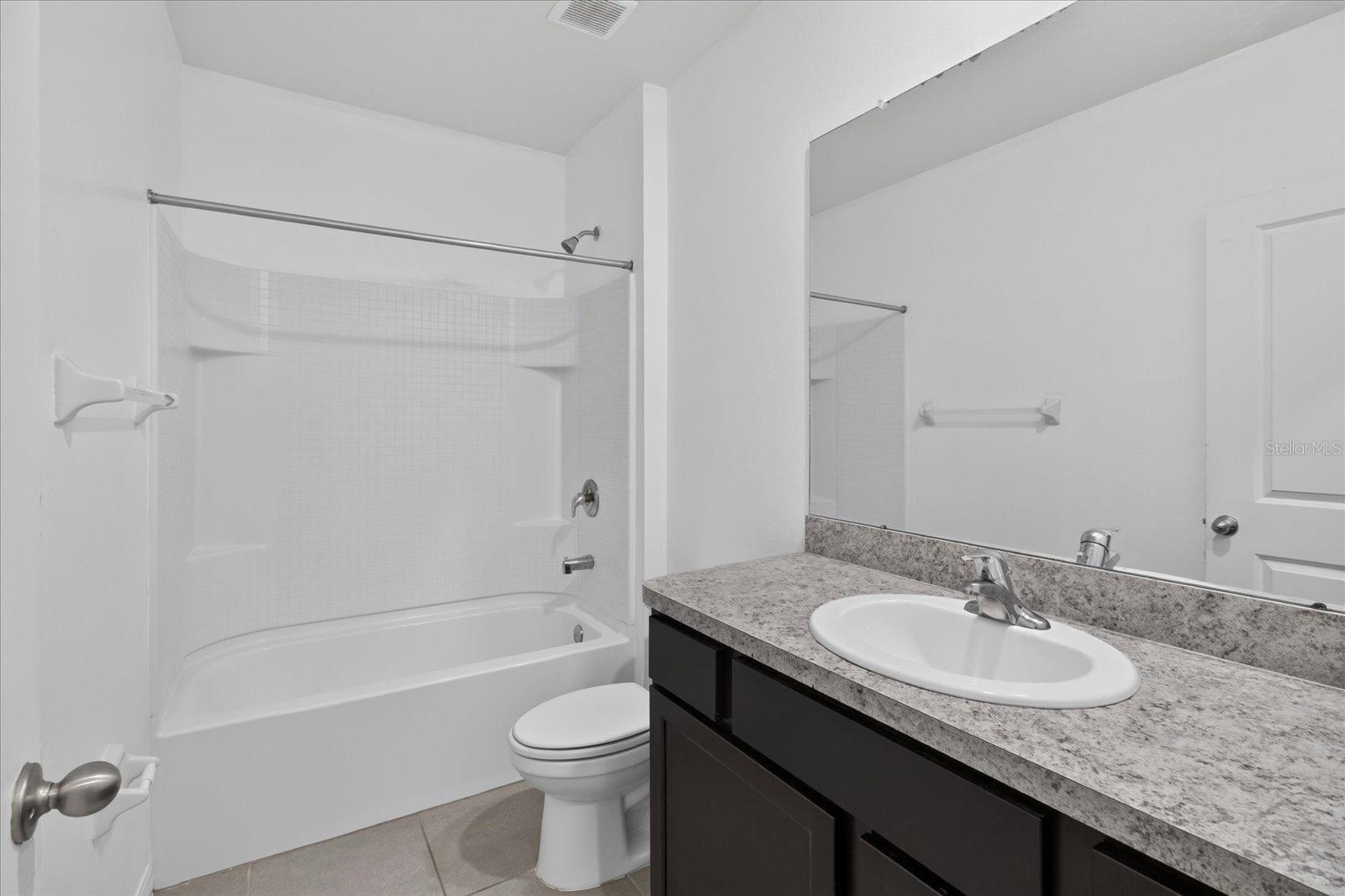 10206 Golden Light Ct Property Photo 17