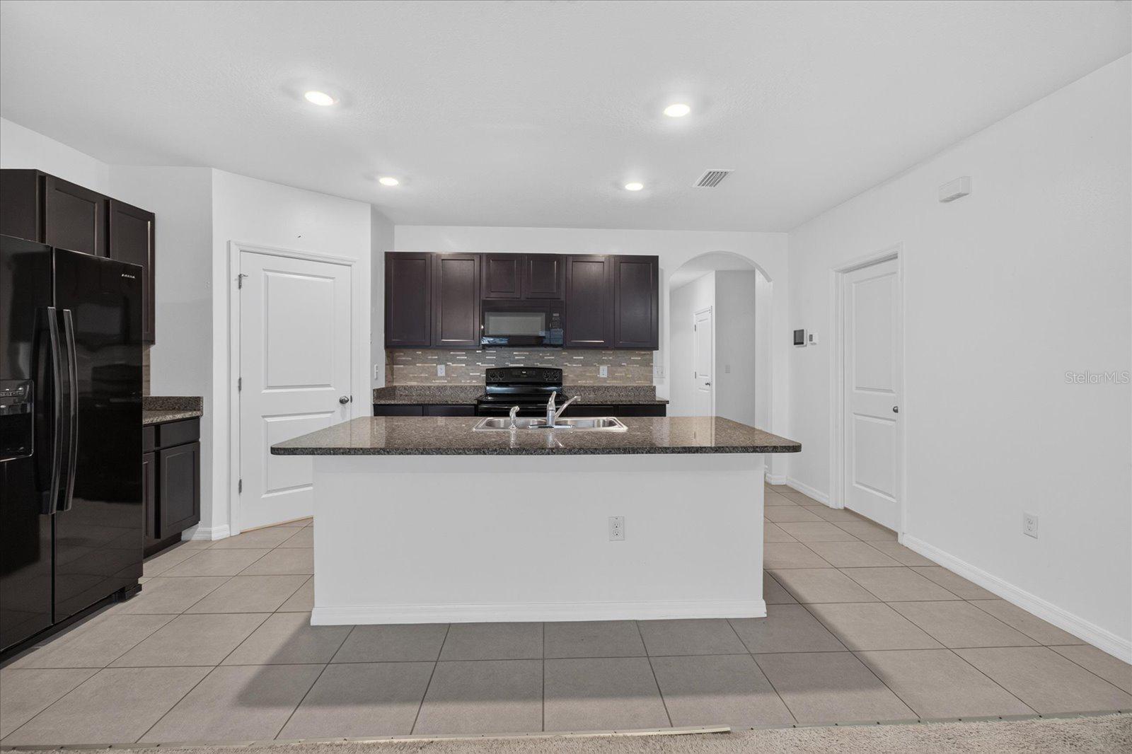 10206 Golden Light Ct Property Photo 24