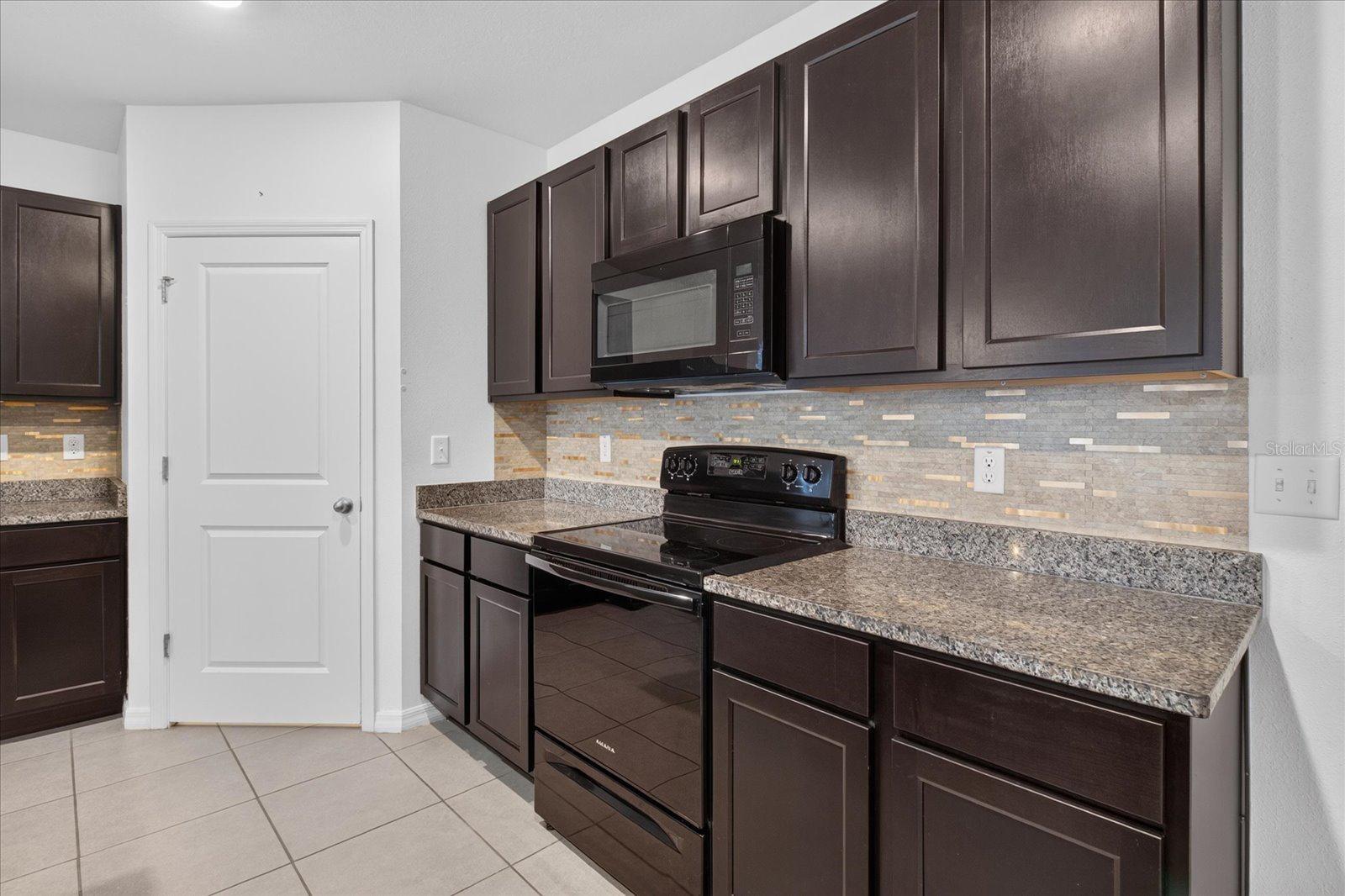 10206 Golden Light Ct Property Photo 30