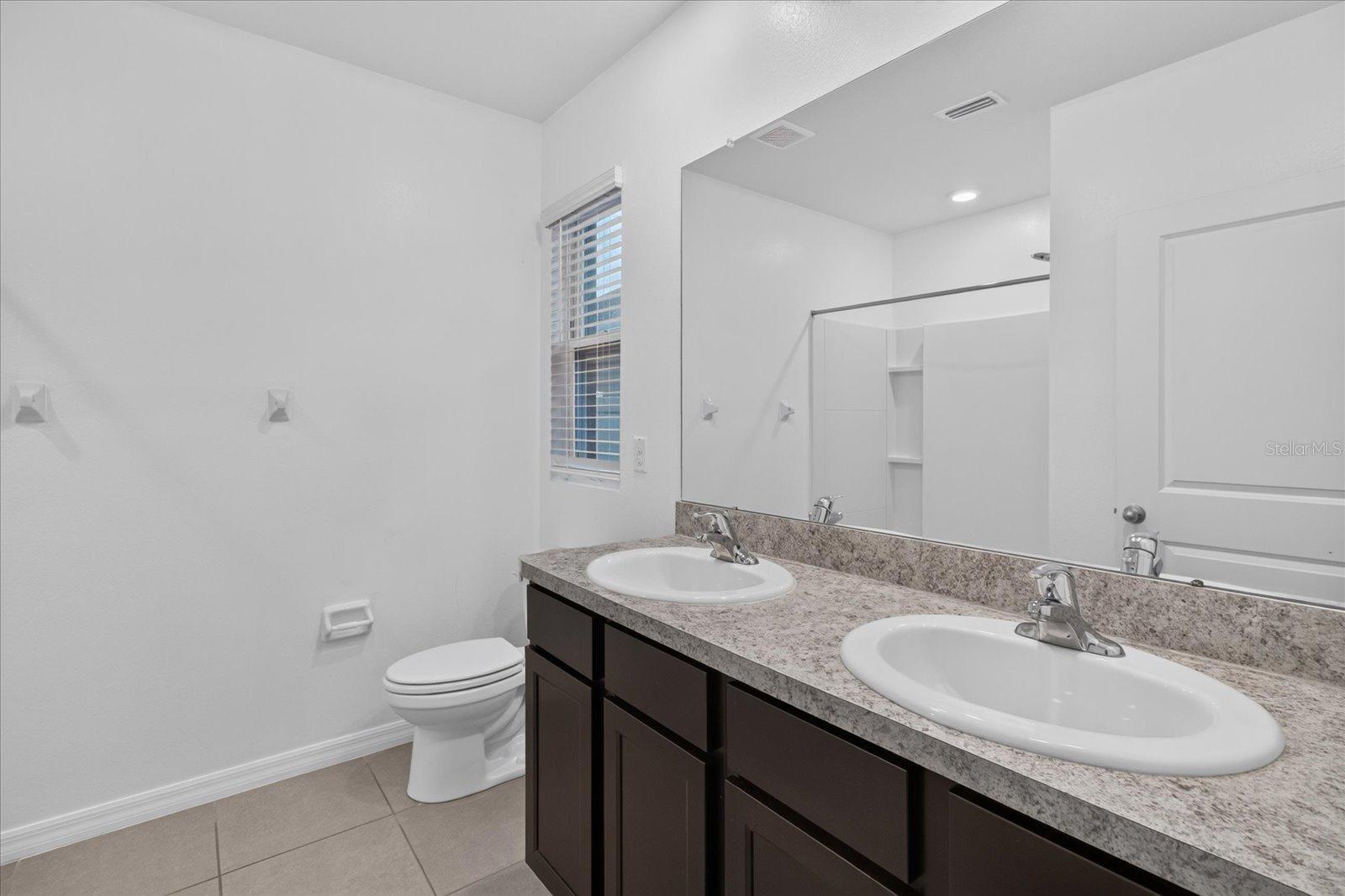 10206 Golden Light Ct Property Photo 45