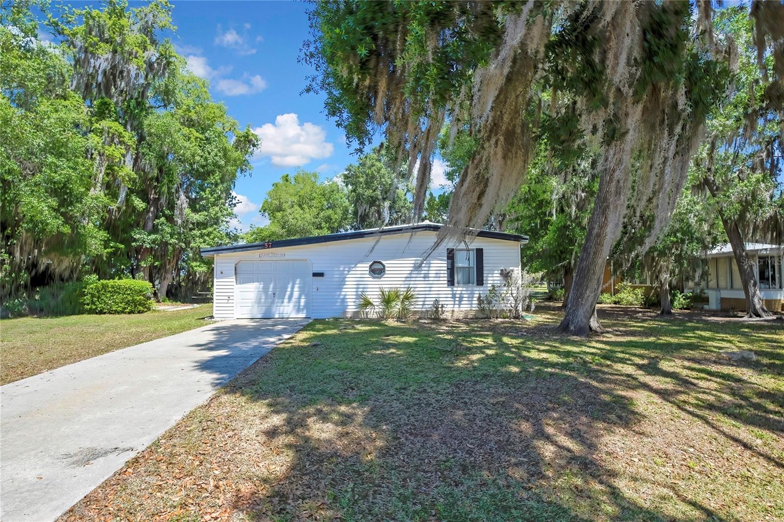 57 N Bobwhite Rd Property Photo 1
