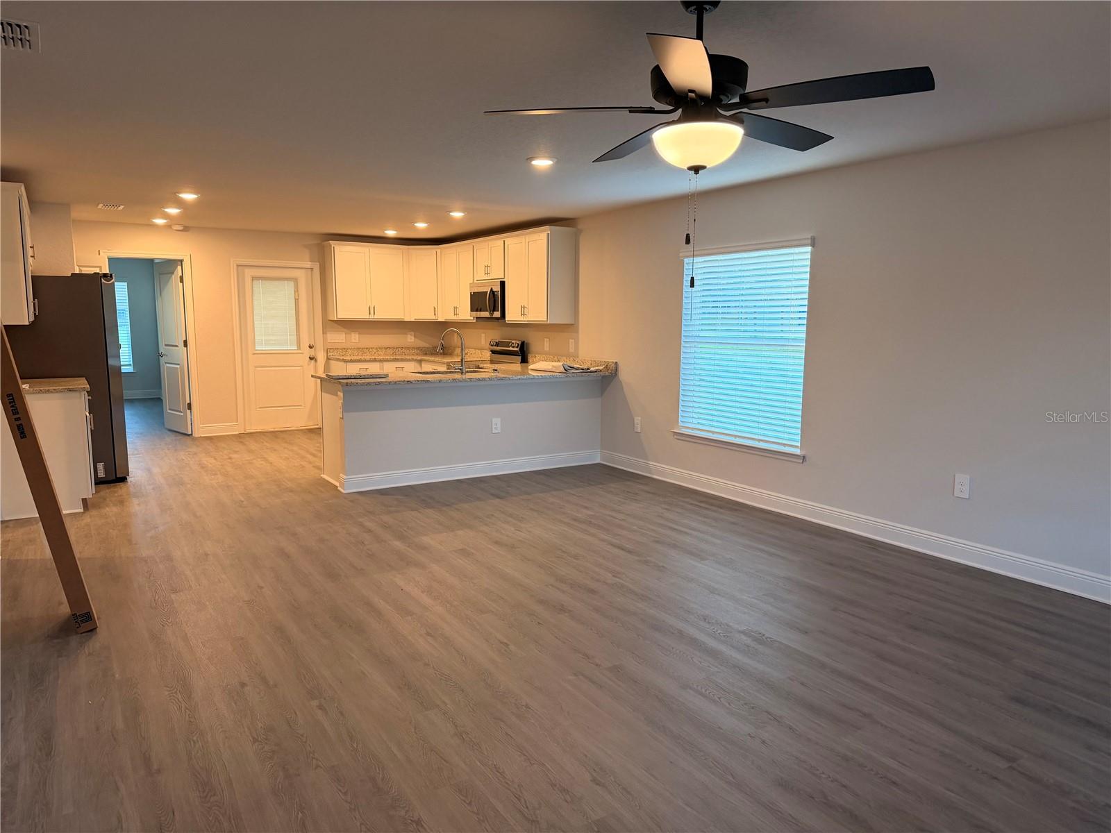445 Alvina Ave Property Photo 10