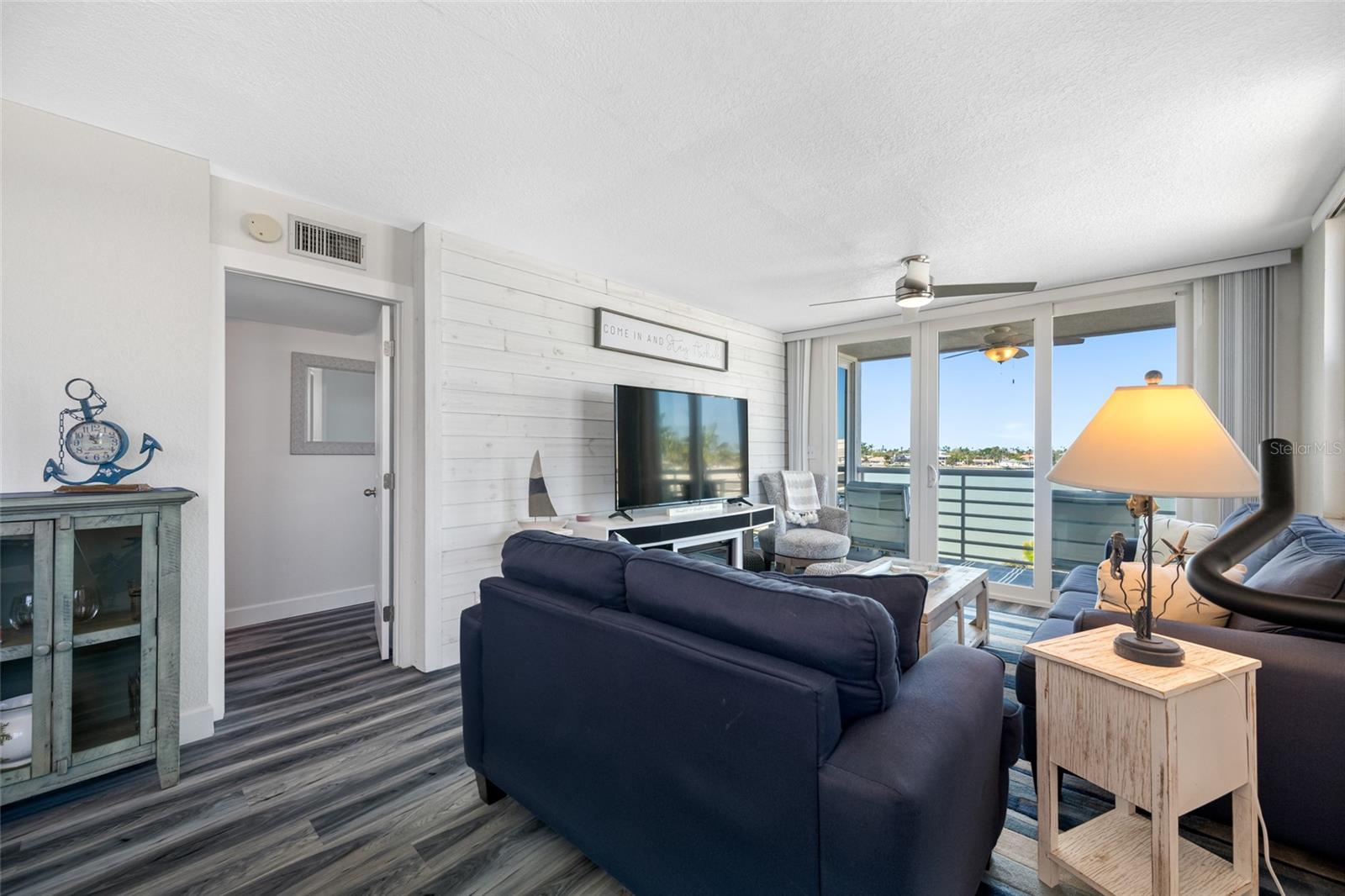 5701 Bahia Del Mar Cir #408 Property Photo 3