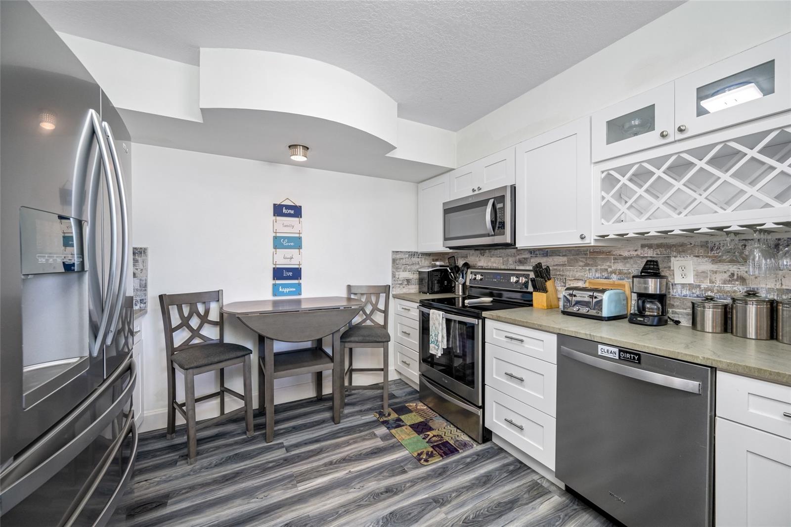 5701 Bahia Del Mar Cir #408 Property Photo 10