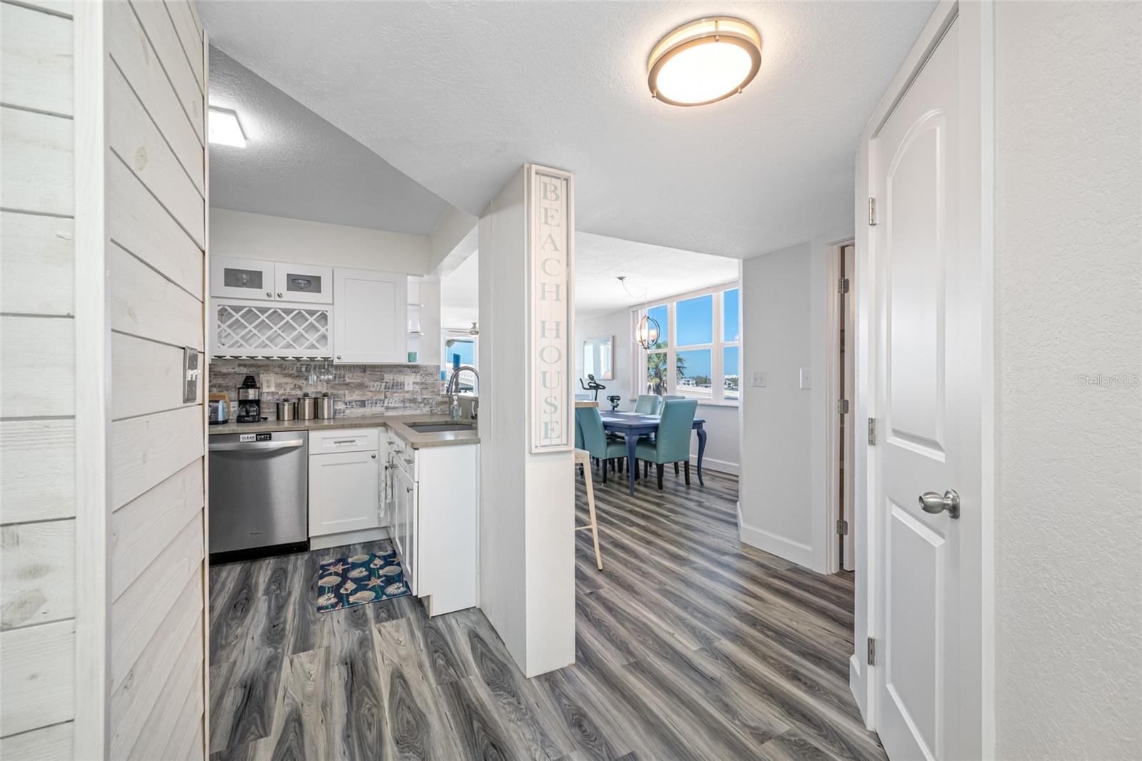 5701 Bahia Del Mar Cir #408 Property Photo 11