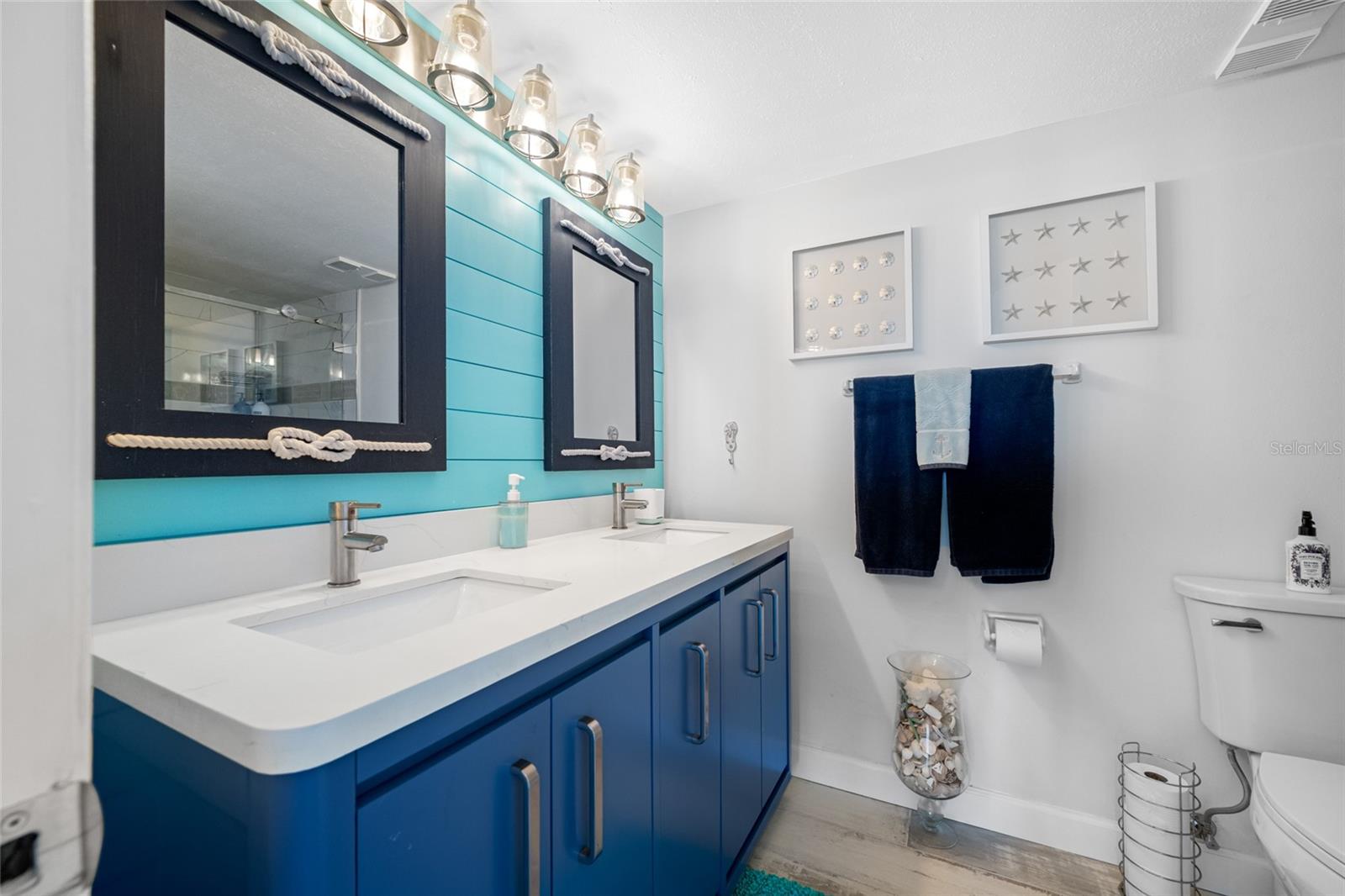5701 Bahia Del Mar Cir #408 Property Photo 19