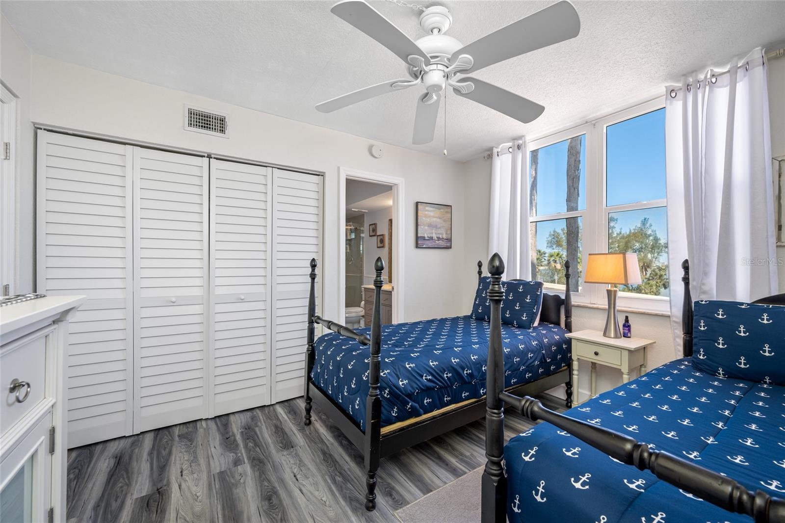 5701 Bahia Del Mar Cir #408 Property Photo 24