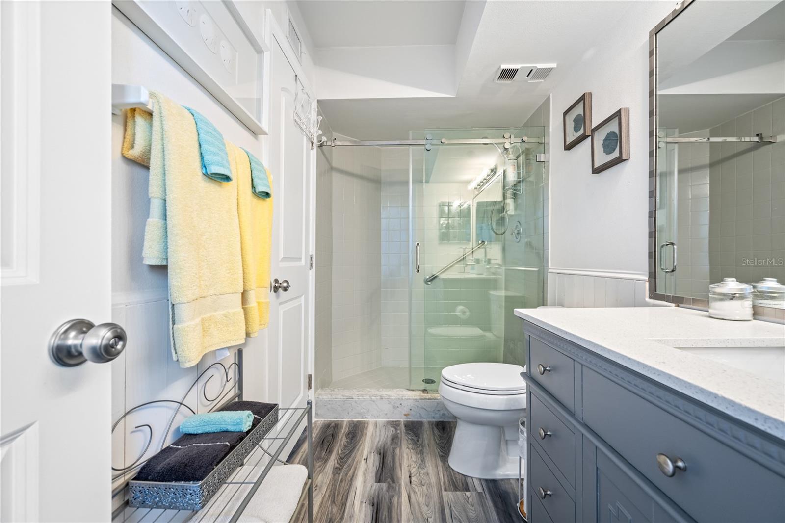 5701 Bahia Del Mar Cir #408 Property Photo 26
