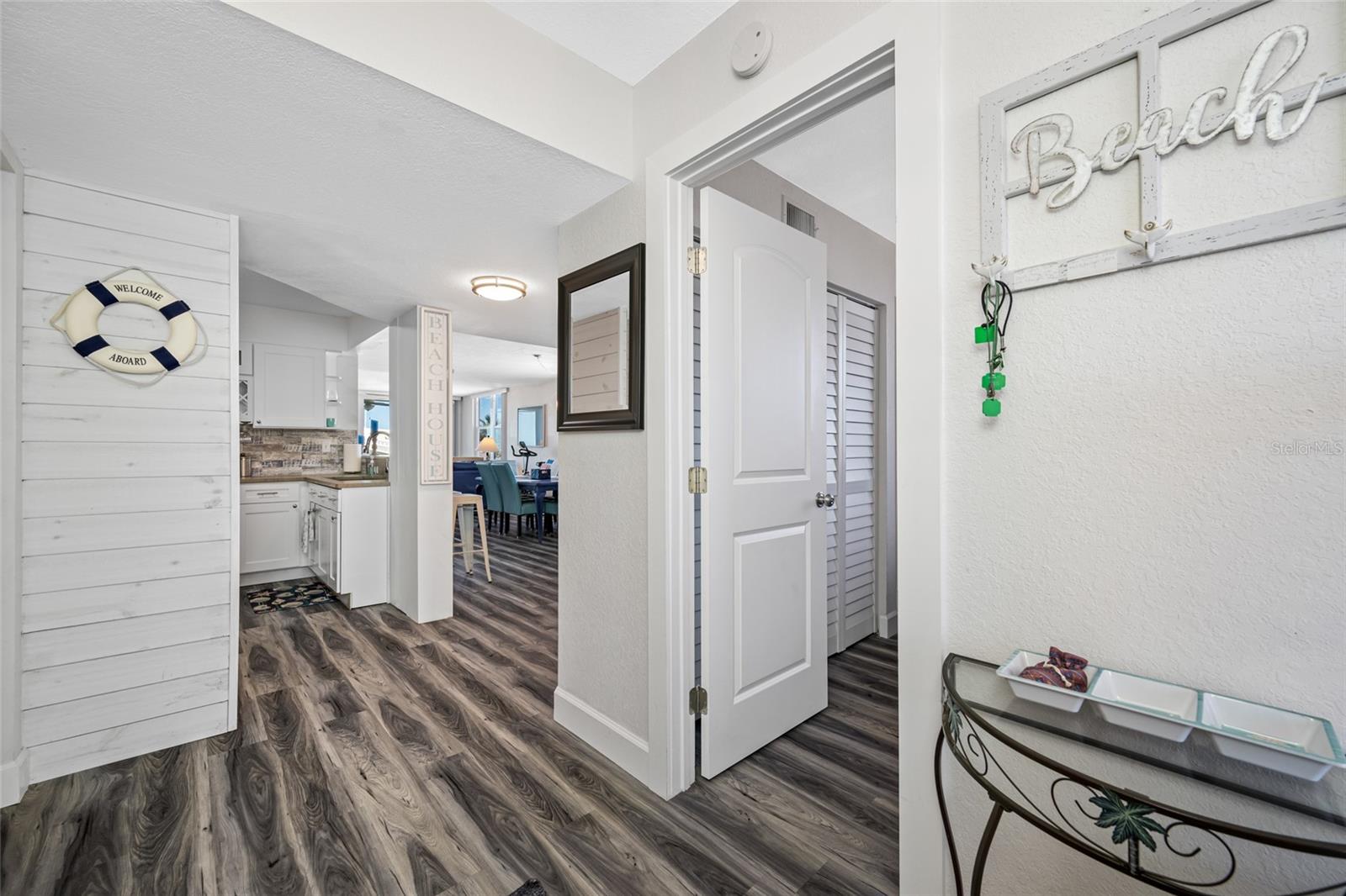 5701 Bahia Del Mar Cir #408 Property Photo 27
