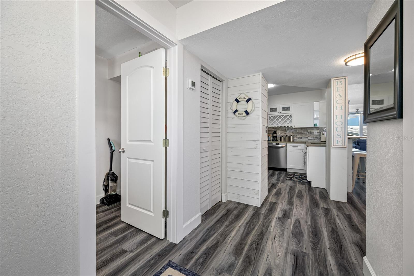 5701 Bahia Del Mar Cir #408 Property Photo 30
