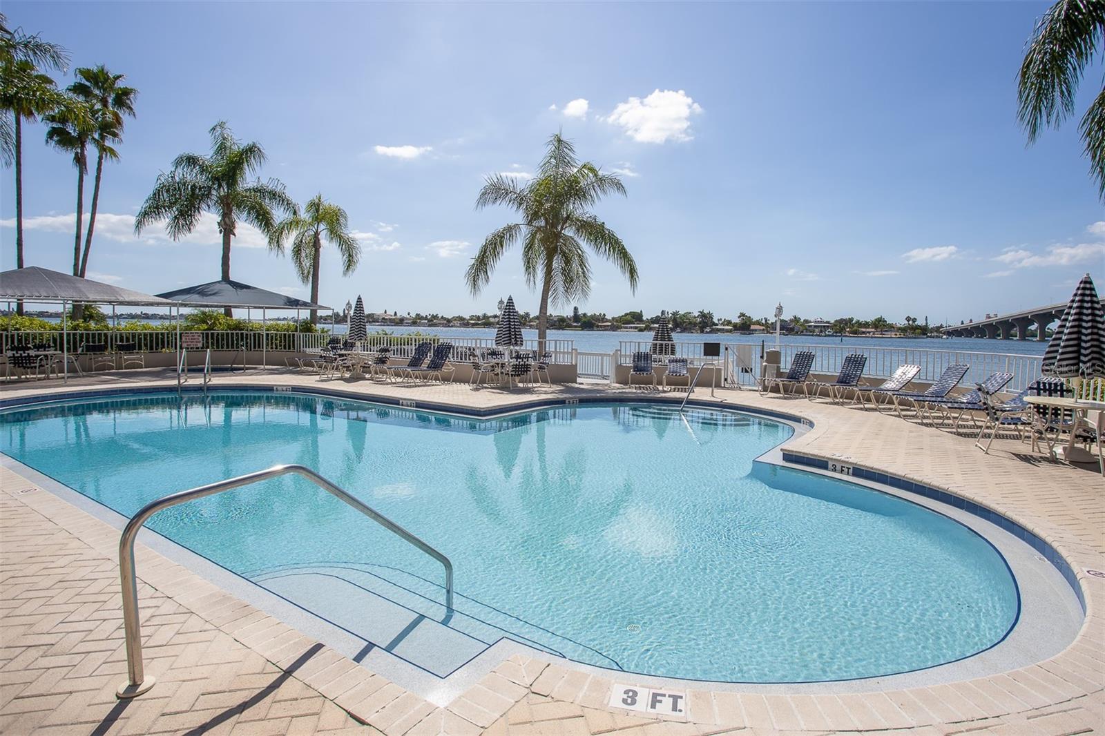 5701 Bahia Del Mar Cir #408 Property Photo 35