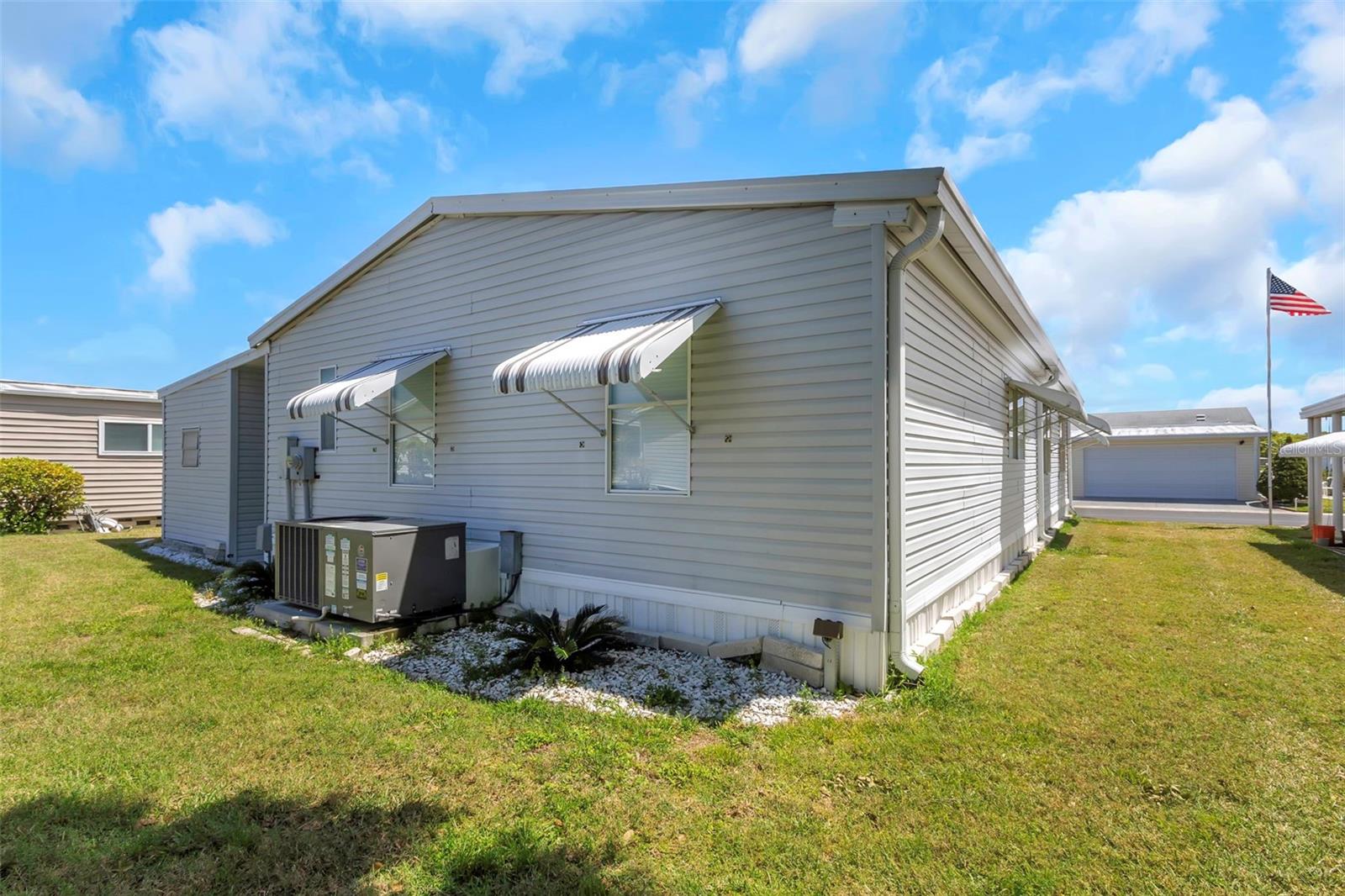 106 Thatch Palm St W Property Photo 41