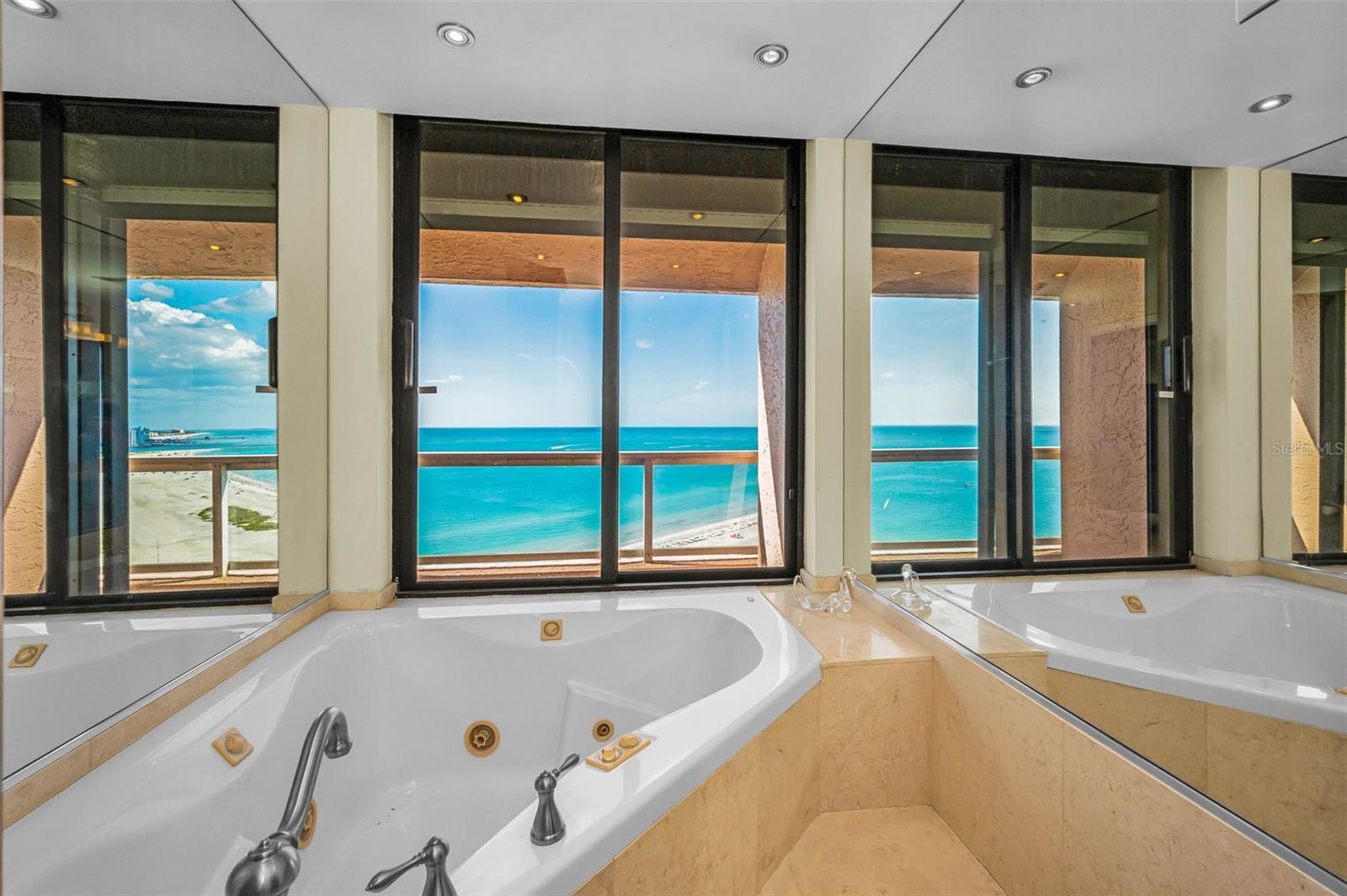 1310 Gulf Blvd #penthouse A Property Photo 30
