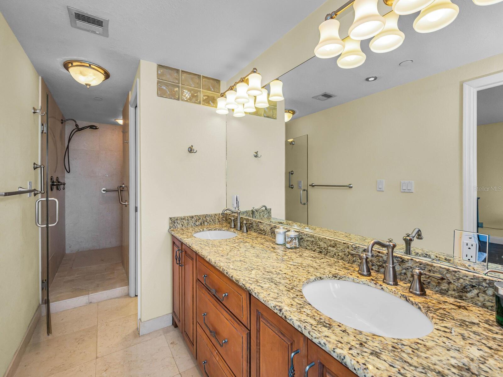 1310 Gulf Blvd #penthouse A Property Photo 32