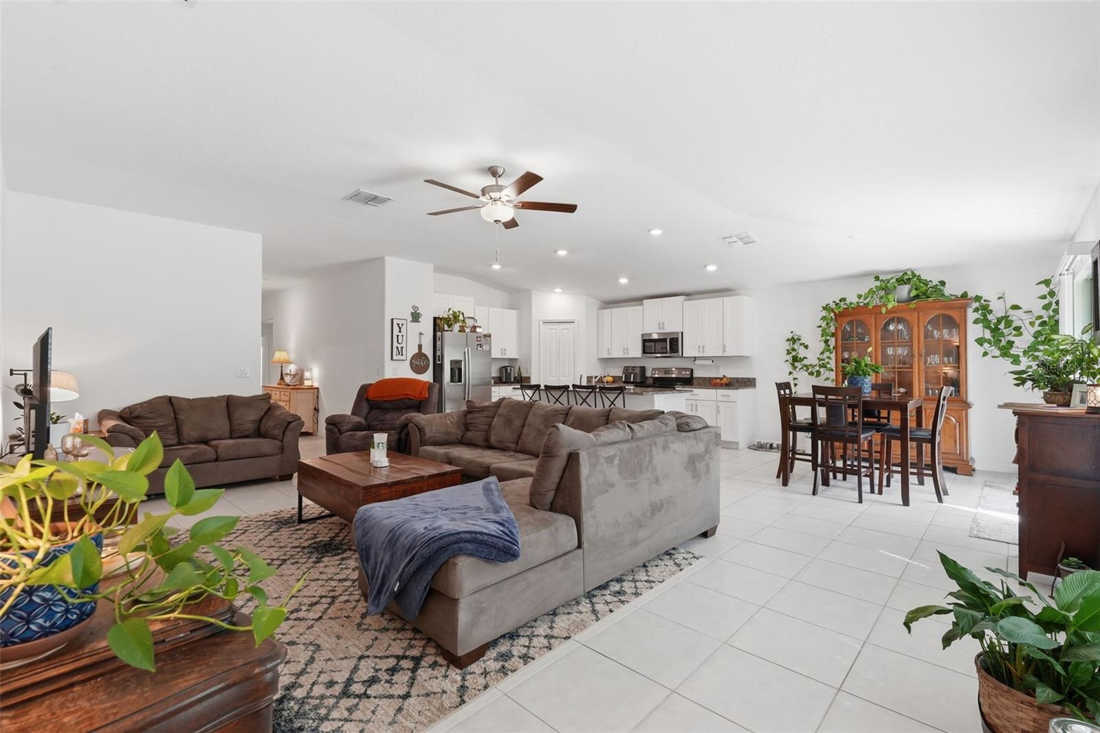 1681 Red Loop Property Photo 10