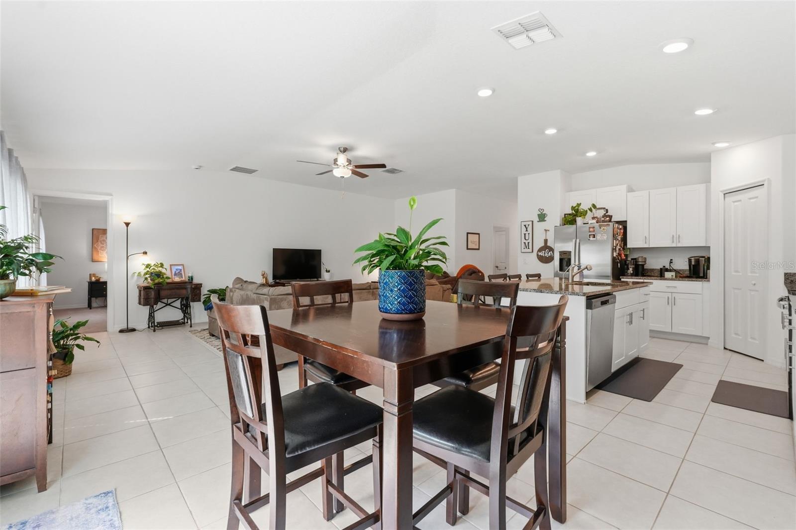 1681 Red Loop Property Photo 18