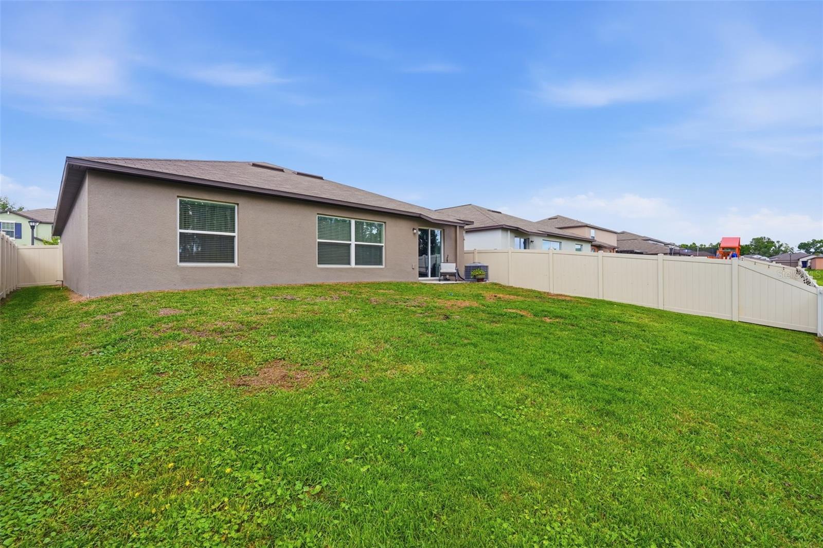 1681 Red Loop Property Photo 33