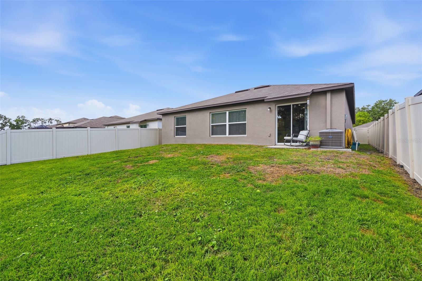 1681 Red Loop Property Photo 34