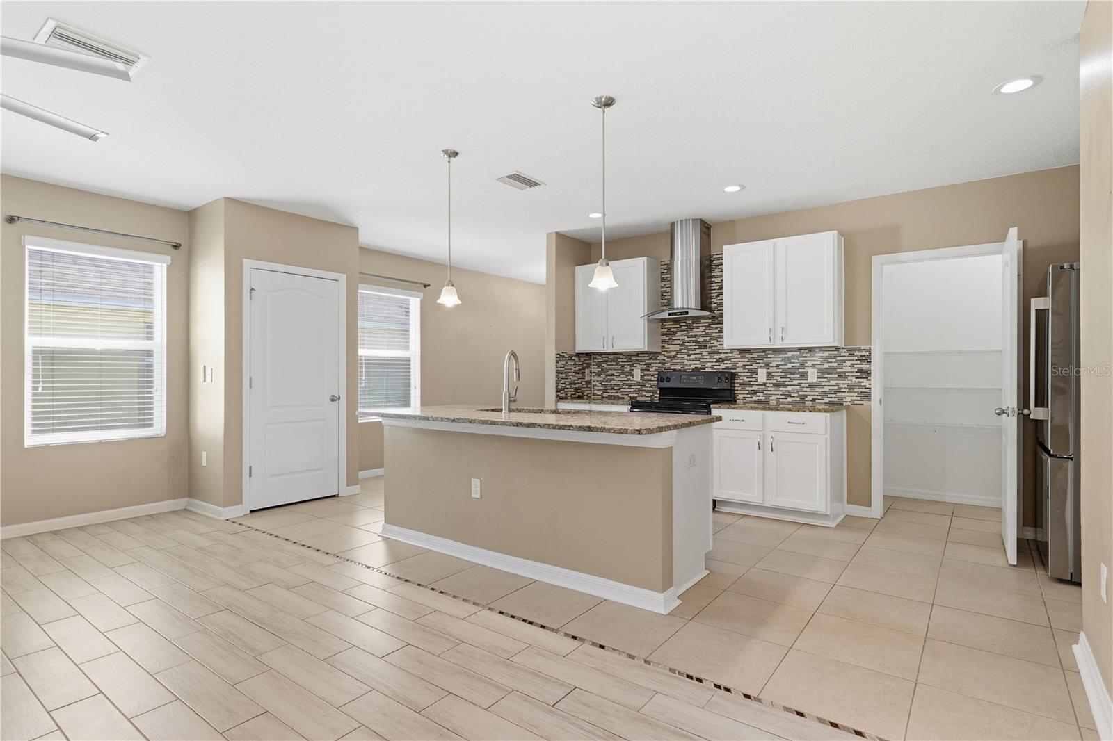 13755 Covey Run Pl Property Photo 6