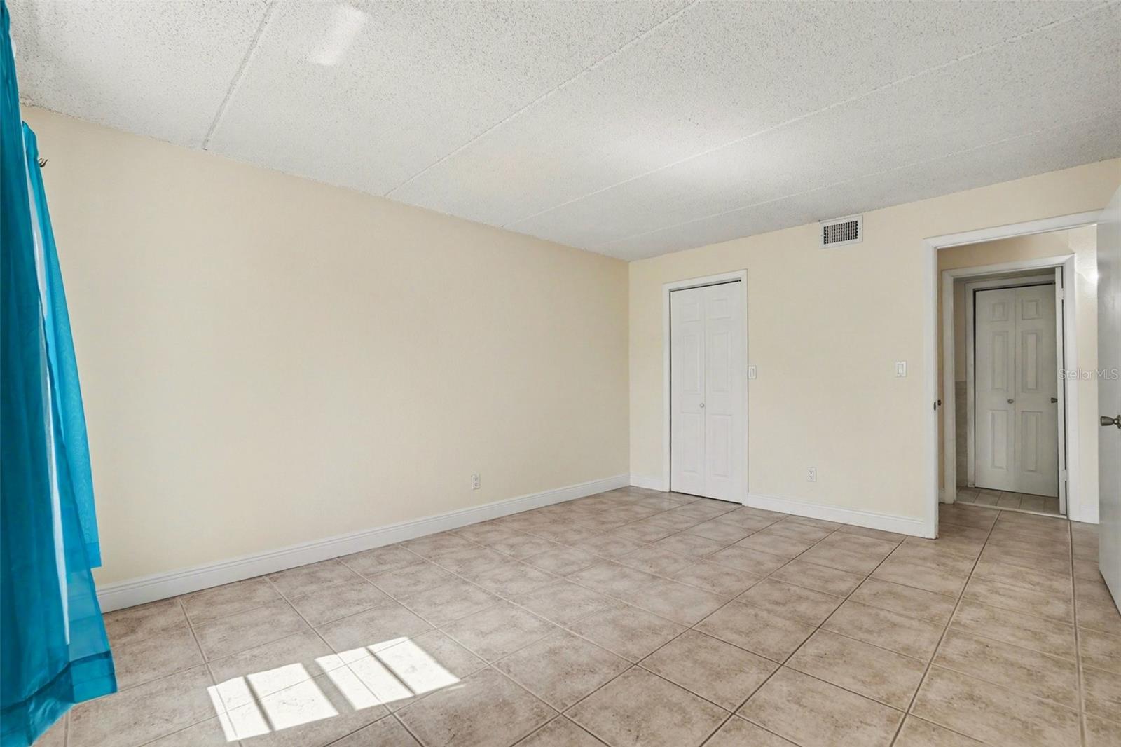 2845 Somerset Park Dr #101 Property Photo 15