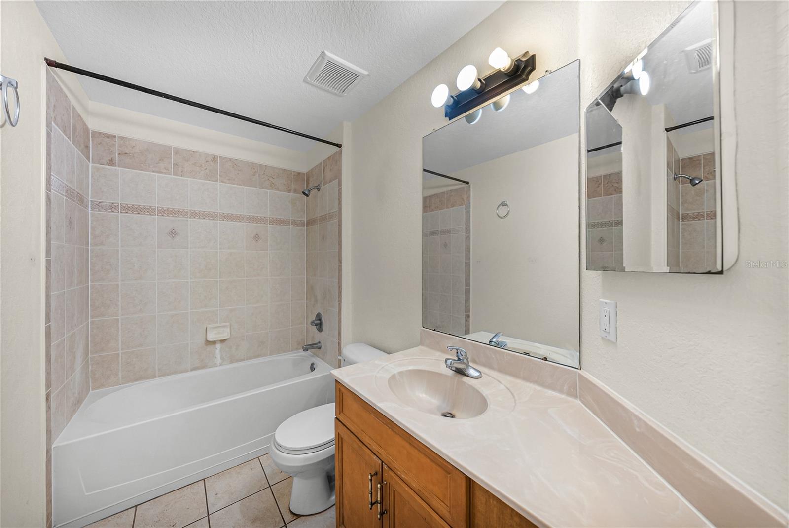 11578 Hammocks Glade Dr Property Photo 24