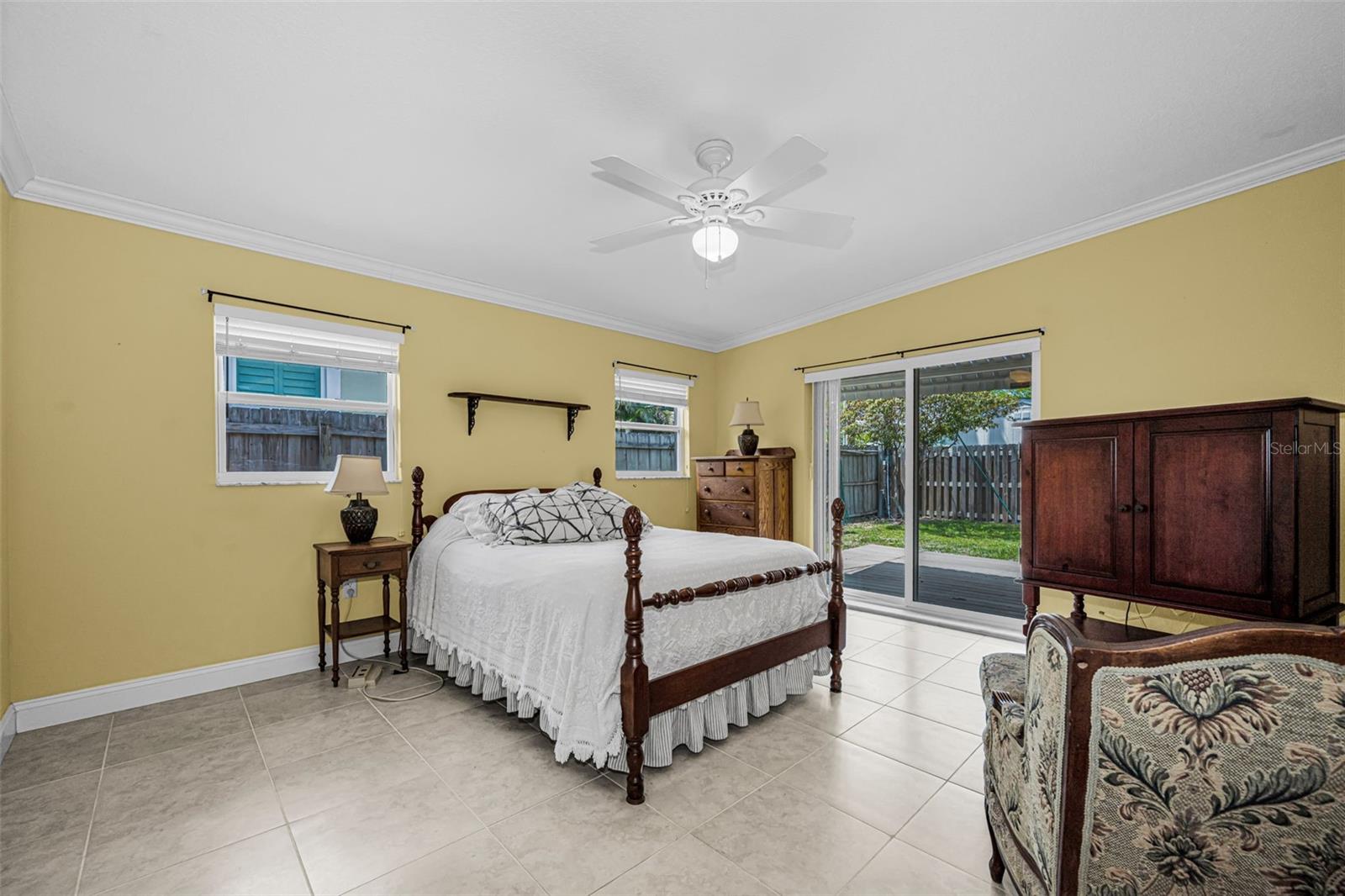 253 Park Cir S Property Photo 17