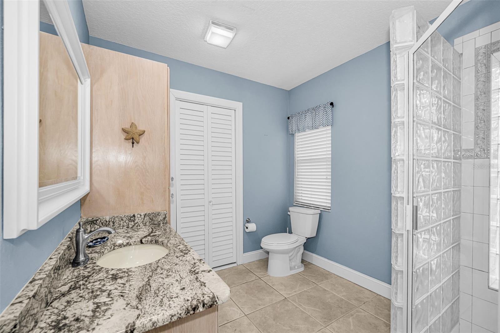 253 Park Cir S Property Photo 20