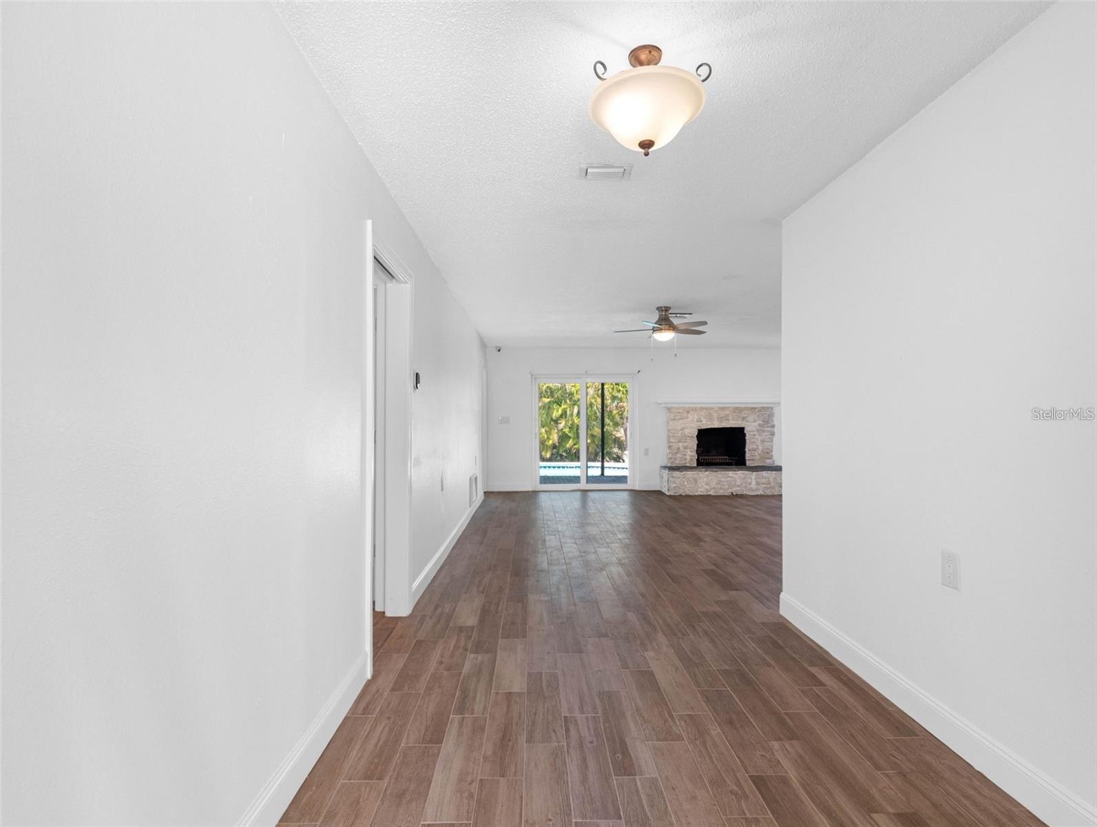 562 Johns Pass Ave Property Photo 16