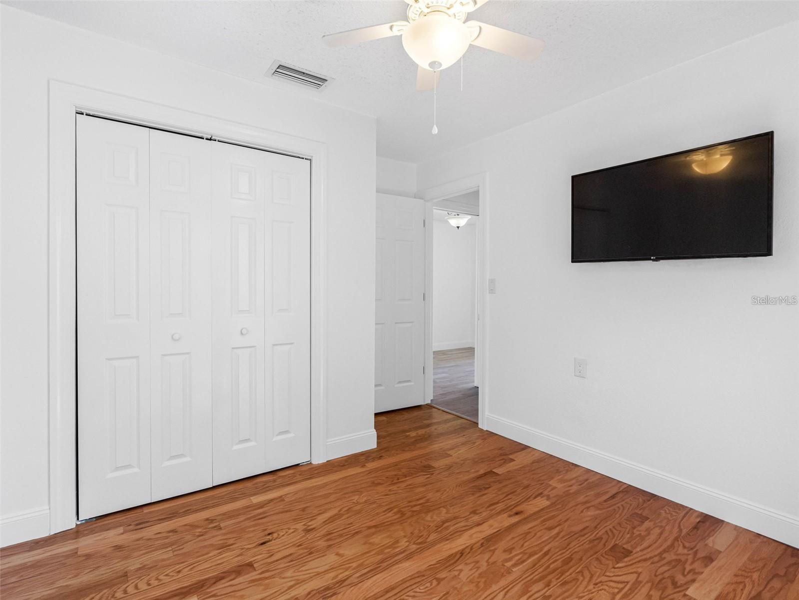 562 Johns Pass Ave Property Photo 21