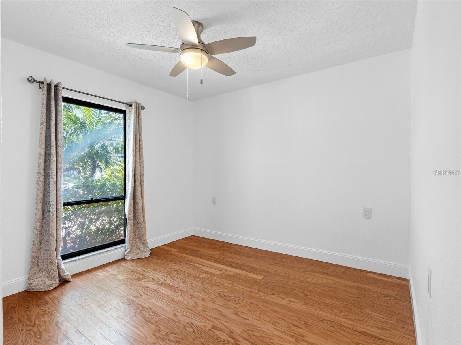 562 Johns Pass Ave Property Photo 24
