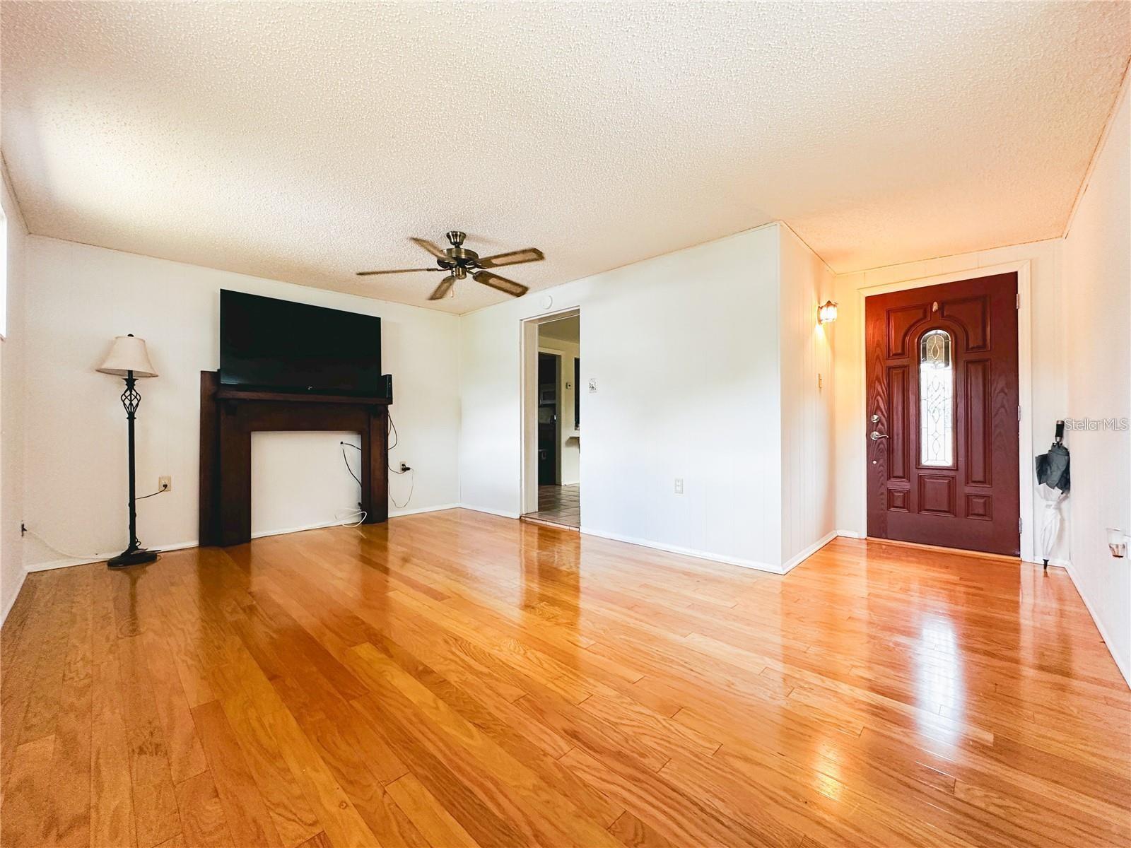 1690 S Mcadoo Ave Property Photo 2