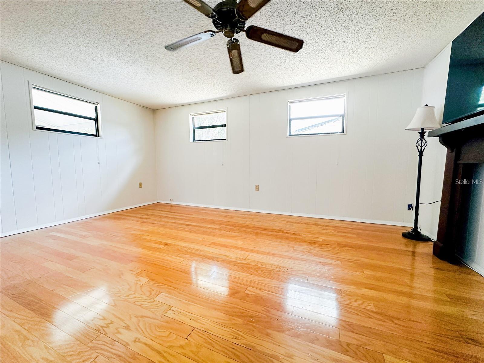 1690 S Mcadoo Ave Property Photo 3