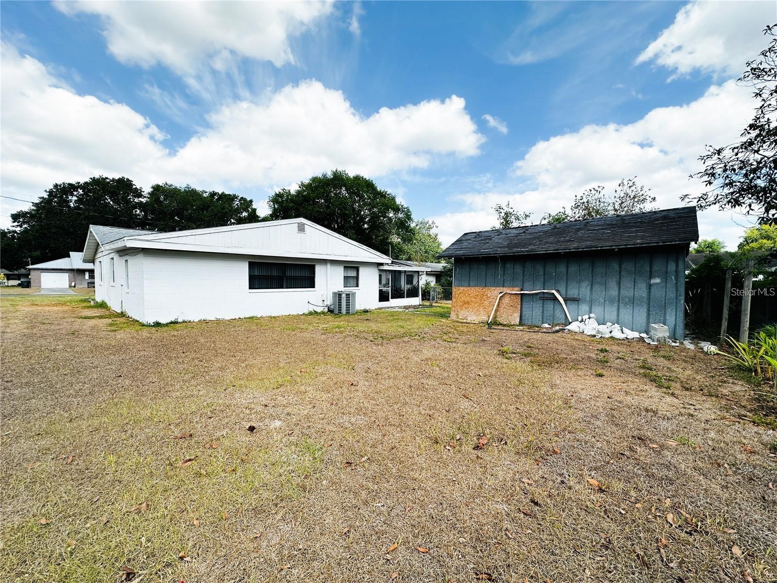 1690 S Mcadoo Ave Property Photo 6