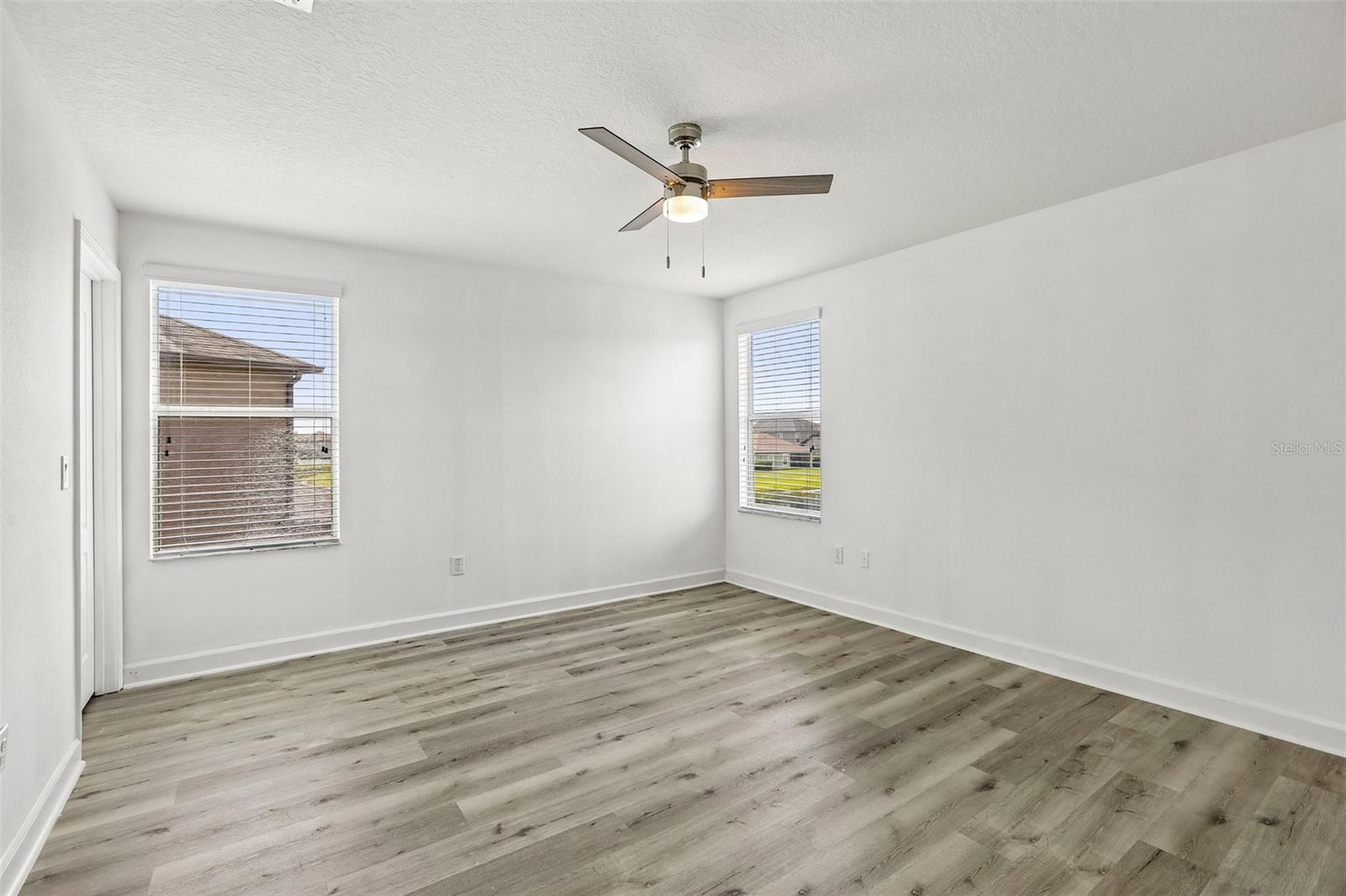 19417 Paddock View Dr Property Photo 34