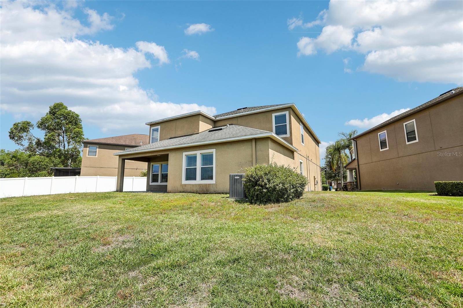 19417 Paddock View Dr Property Photo 43