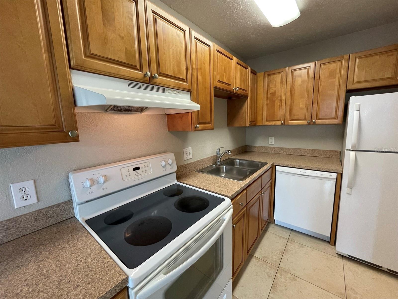 13686 Orange Sunset Dr #201 Property Photo 19