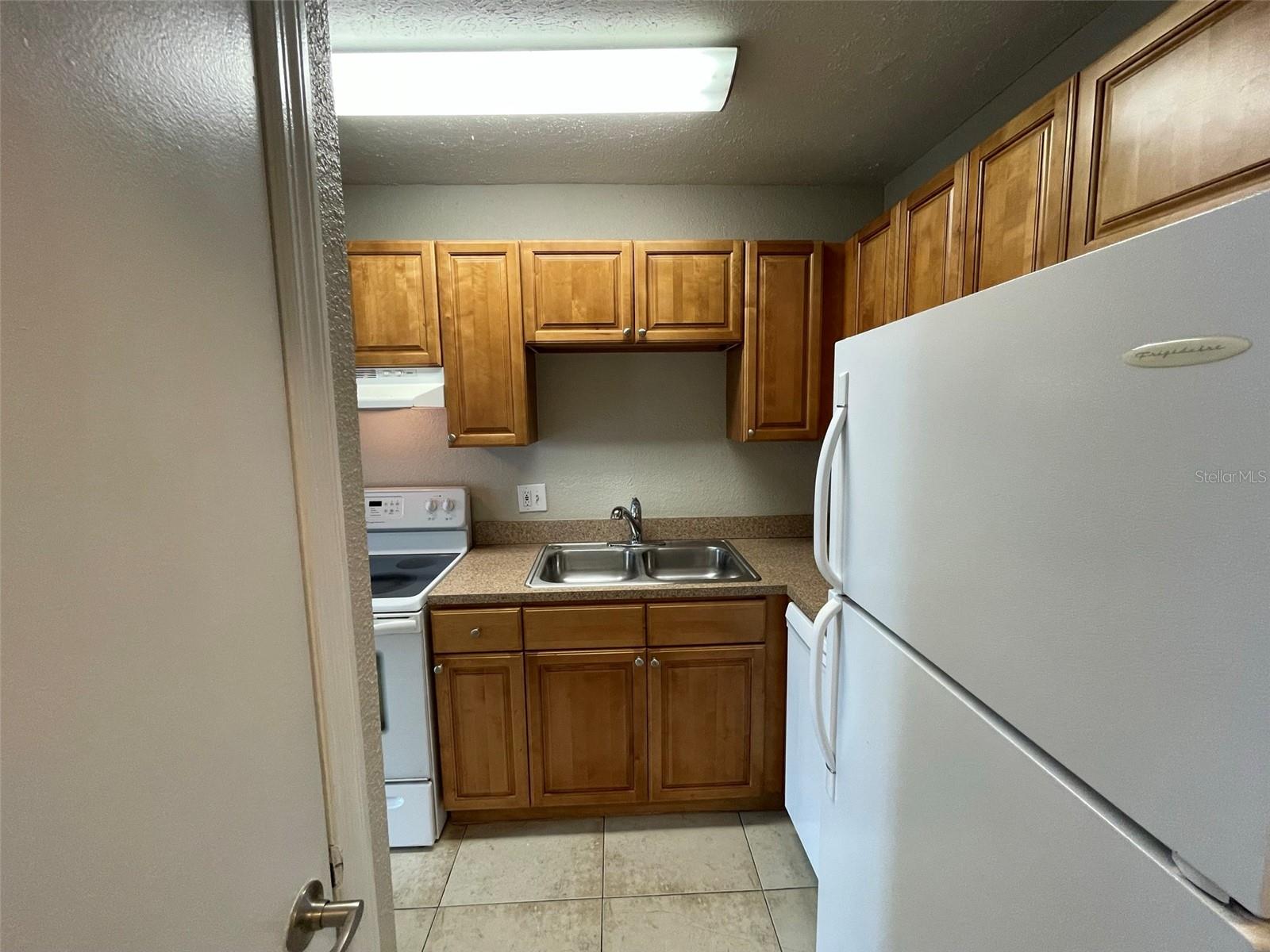13686 Orange Sunset Dr #201 Property Photo 20