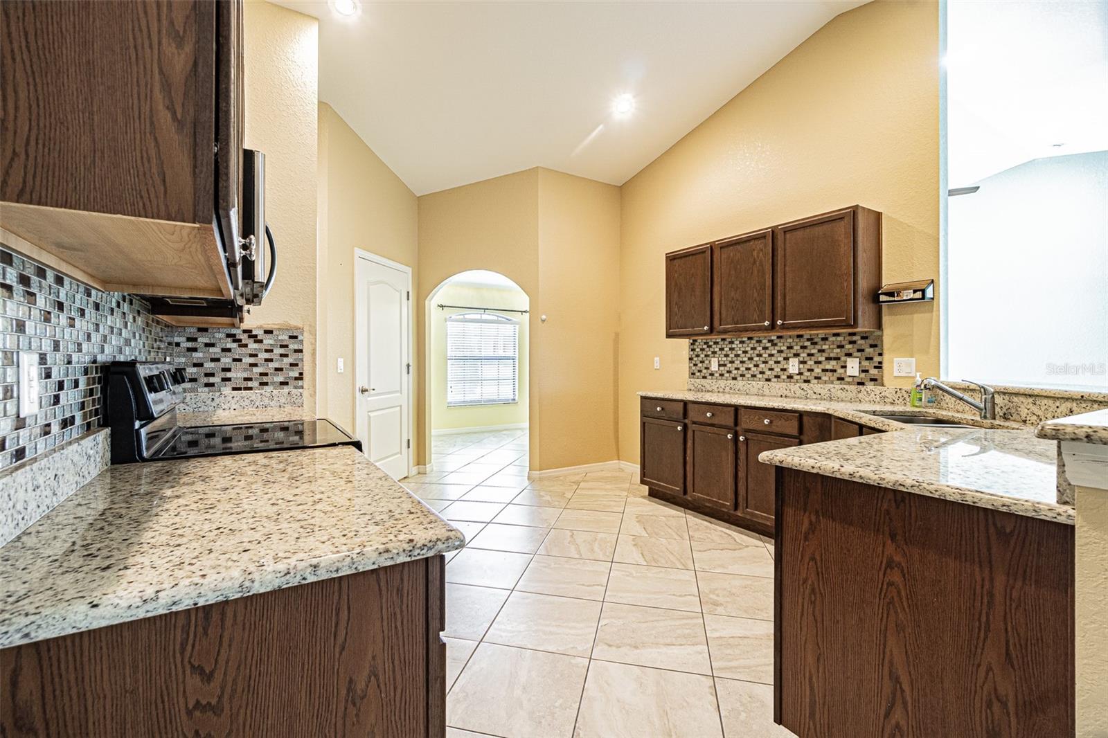 1311 Evergreen Park Cir Property Photo 5