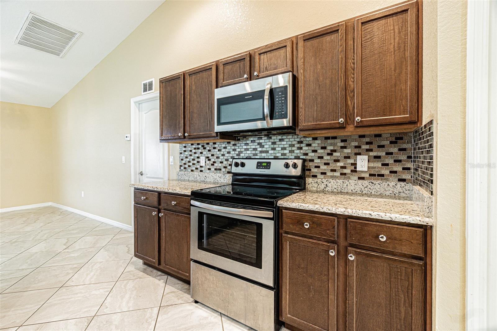 1311 Evergreen Park Cir Property Photo 6