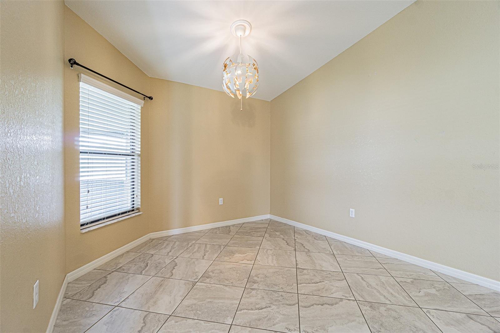 1311 Evergreen Park Cir Property Photo 15
