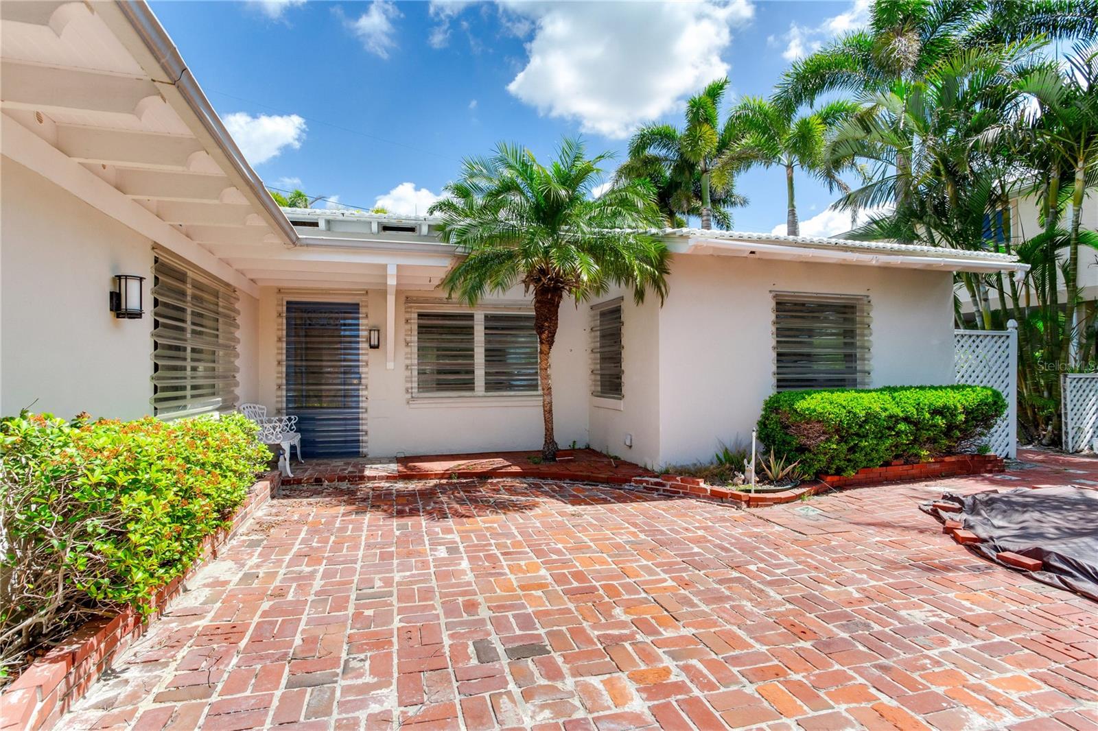 16107 Gulf Blvd Property Photo 7