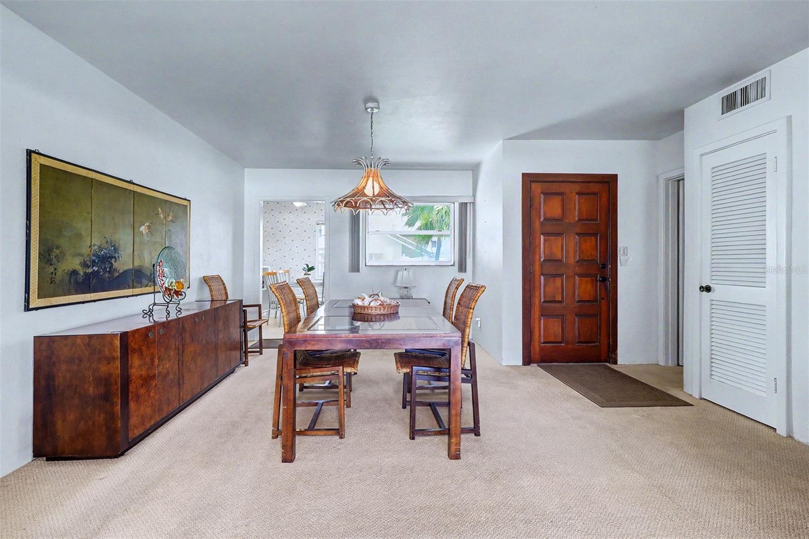 18206 Sunset Blvd Property Photo 21
