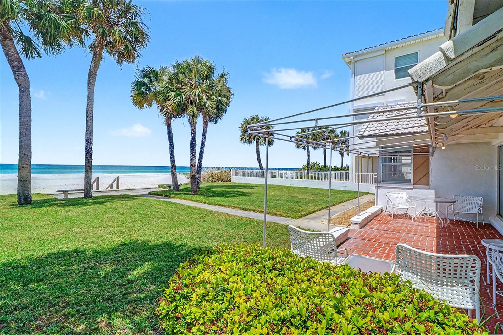 18206 Sunset Blvd Property Photo 29