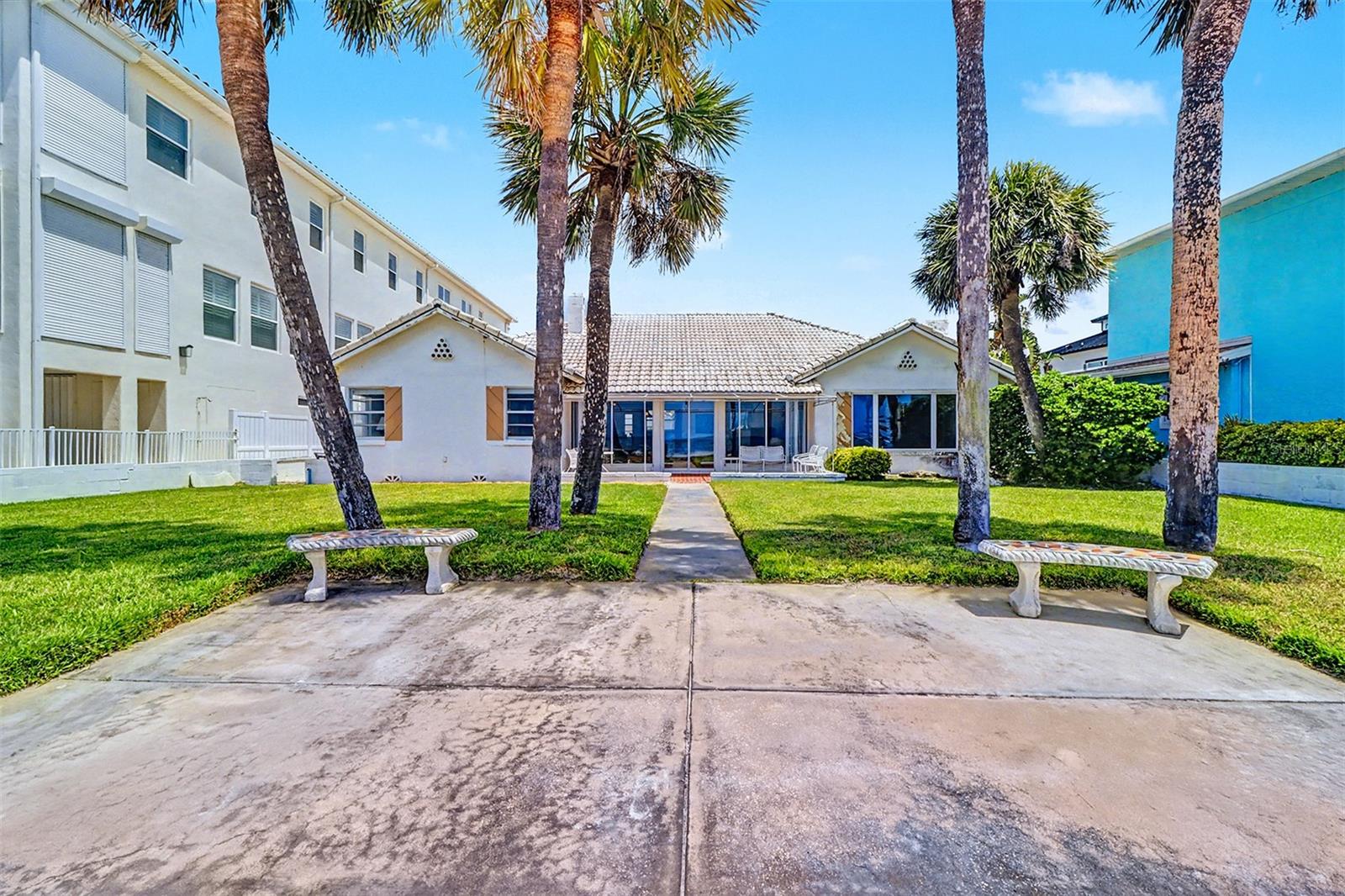 18206 Sunset Blvd Property Photo 34