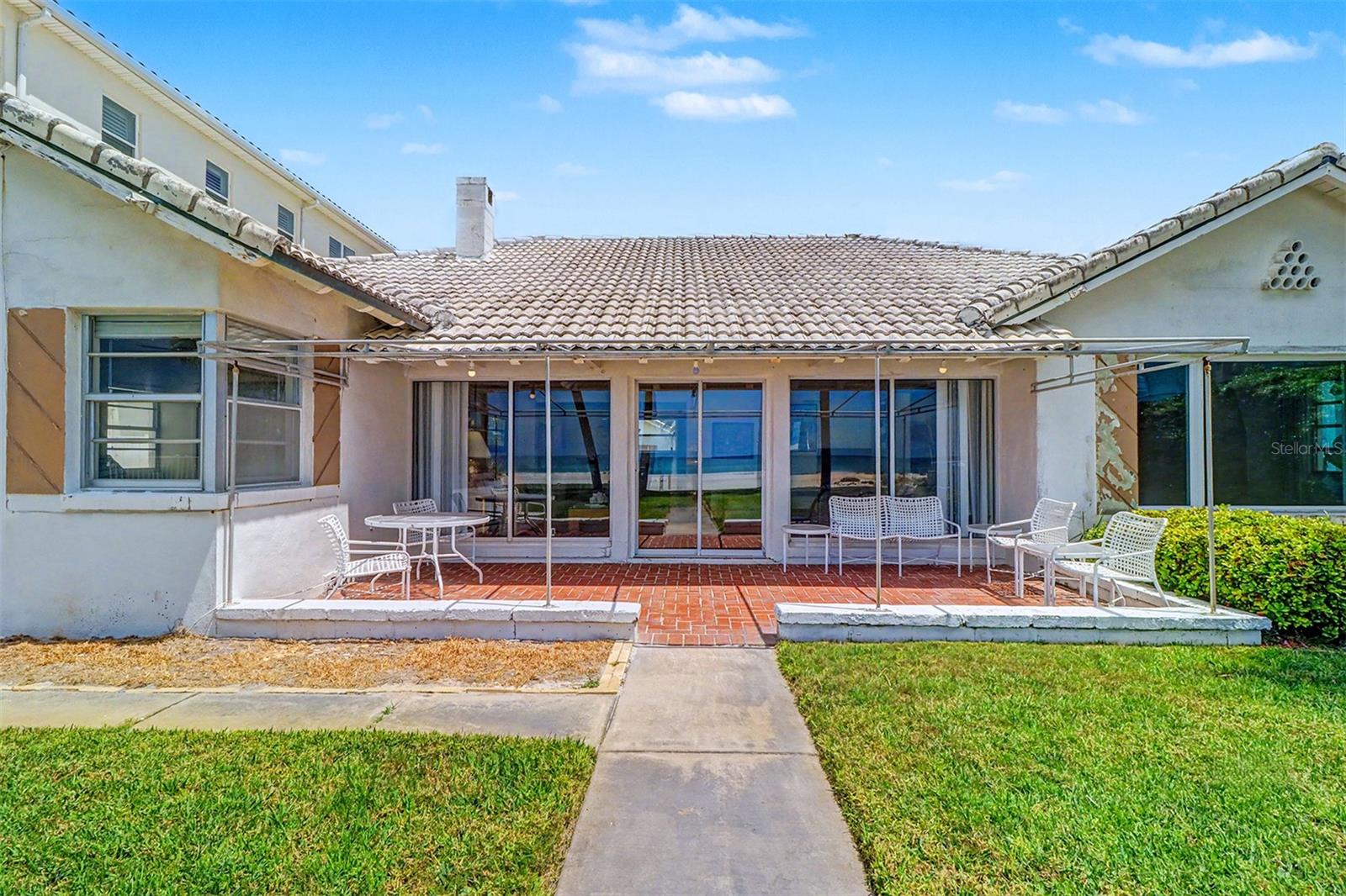 18206 Sunset Blvd Property Photo 35