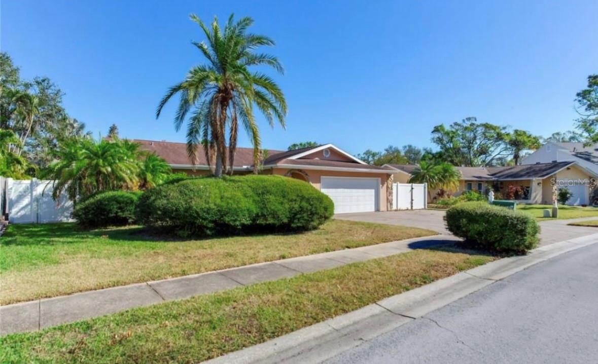 5875 Bay Pines Lakes Blvd Property Photo 24