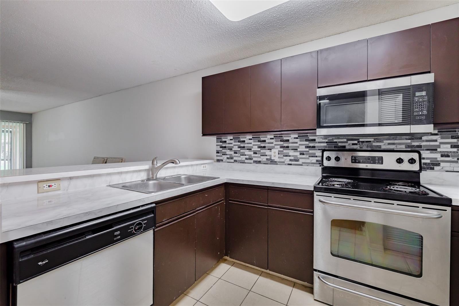 14643 Par Club Cir #14643 Property Photo 8