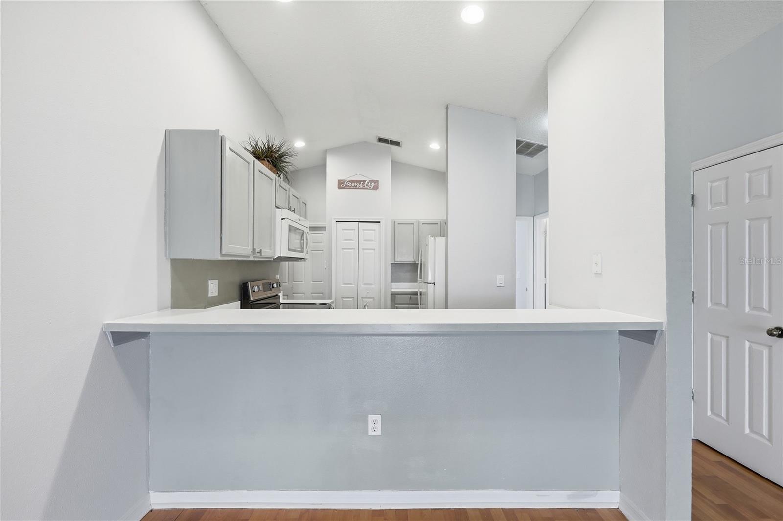 15187 Harrowgate Way Property Photo 9